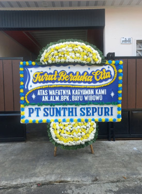 Papan Bunga Duka di Huamual Belakang